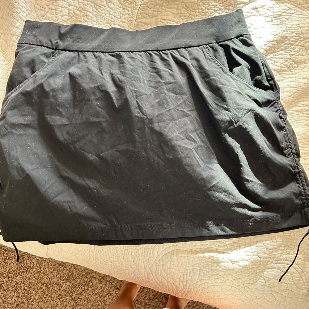 Columbia Black Sports Skirt